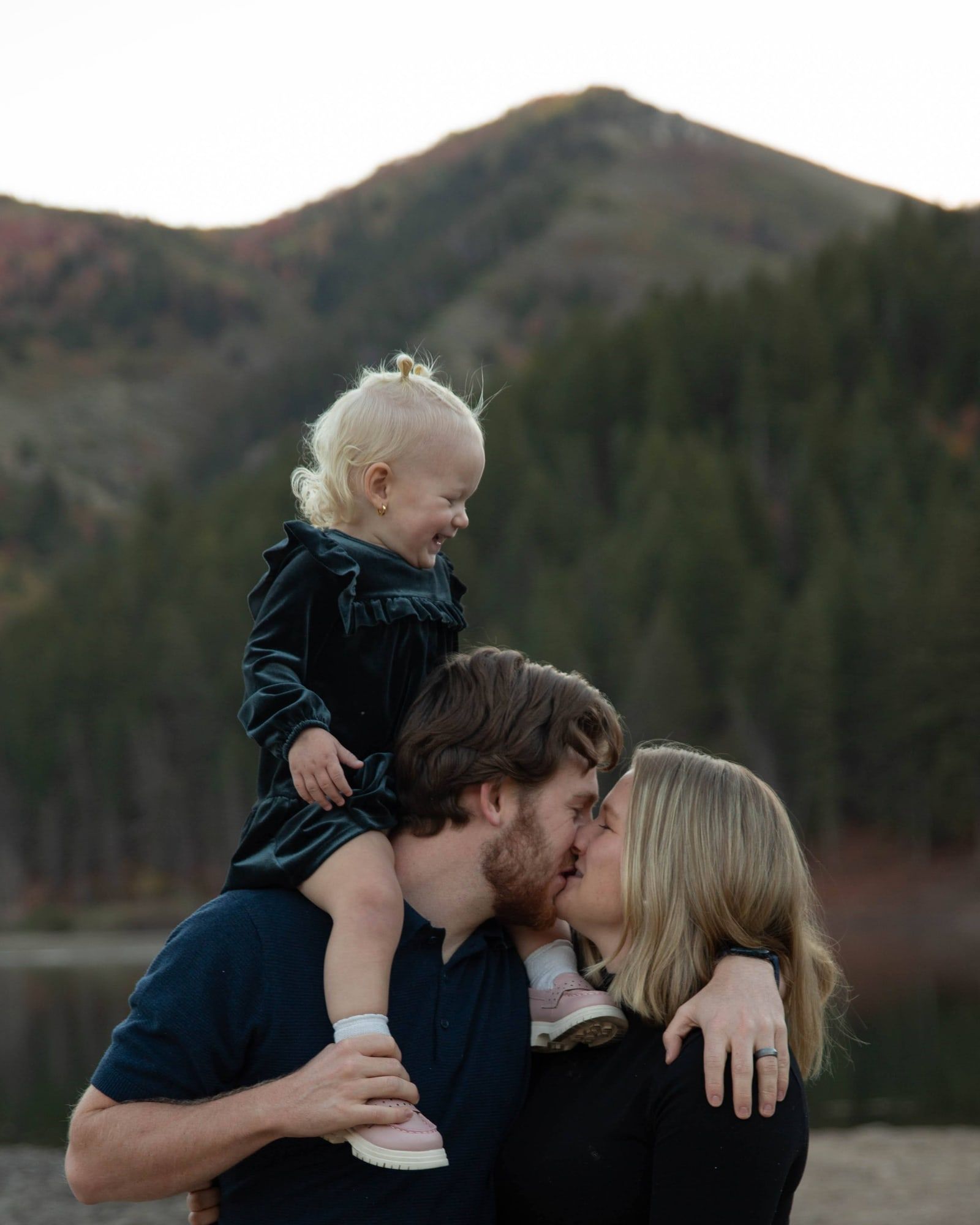 A family portrait from the Yours Truly Photo studio in American Fork